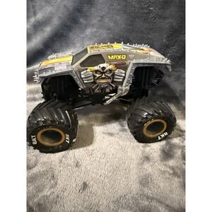 Hot Wheels Monster Jam Max-D -  Diecast Monster Truck w/ Rims x